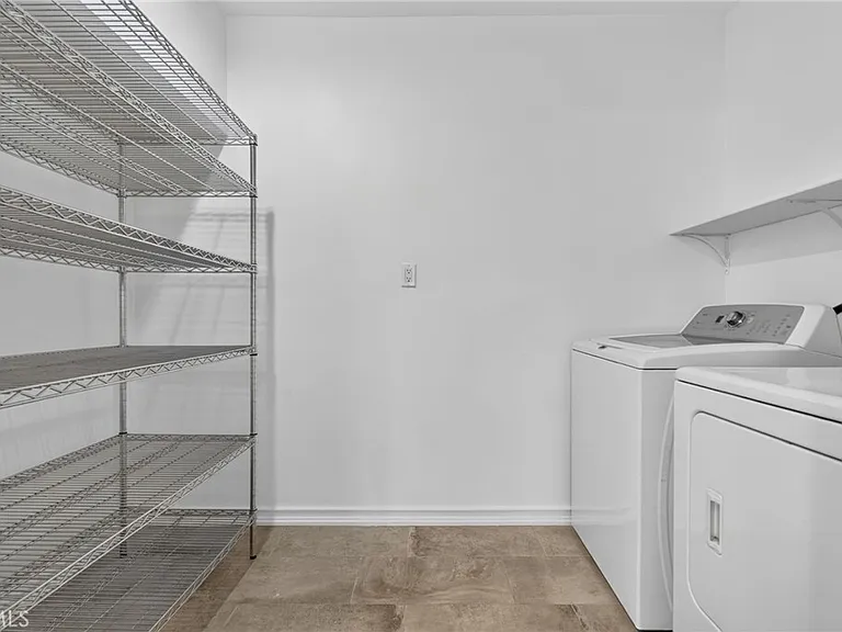 4151 Farmdale Ave — Photo 18