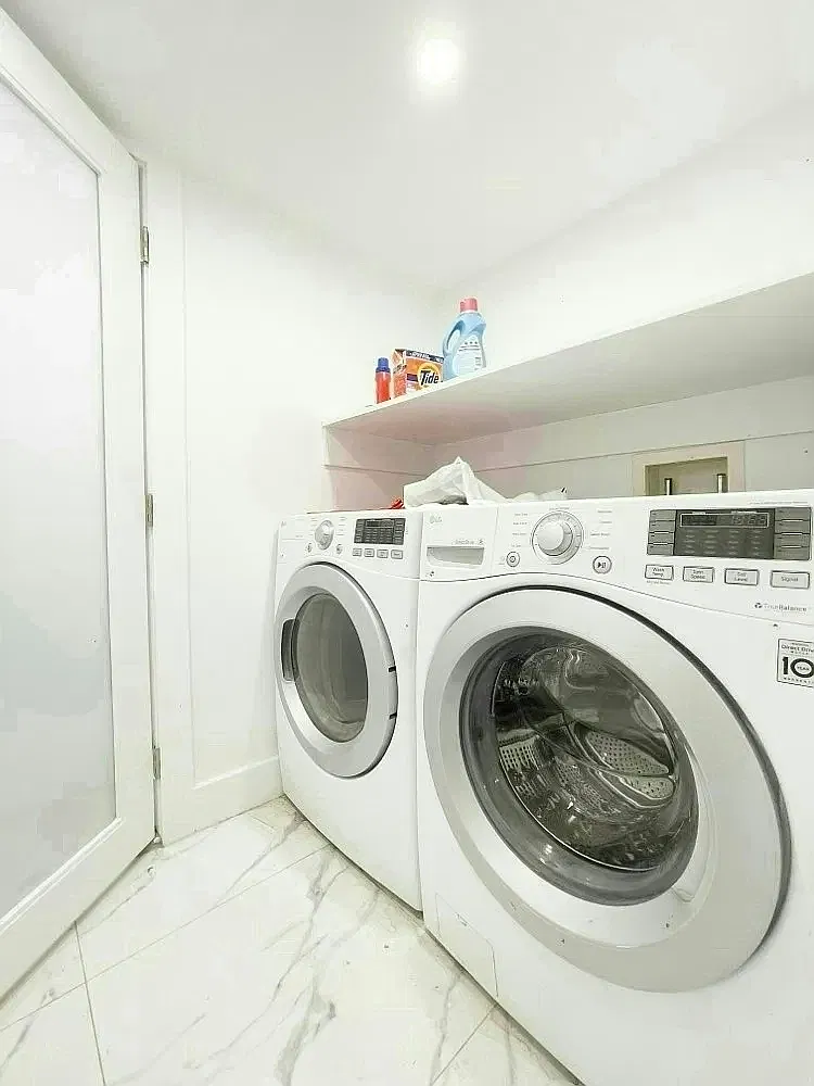115 Carlton Avenue — Photo 4