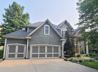 5404 W 163rd Ct, Overland Park, KS 66085