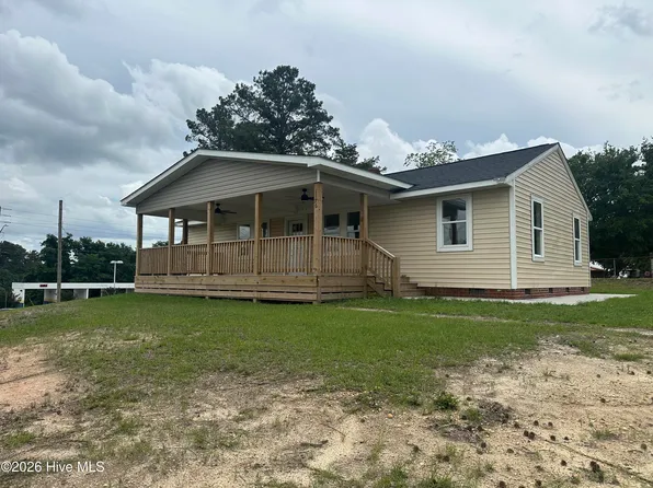 1136 Rockingham Rd, Rockingham, NC 28379