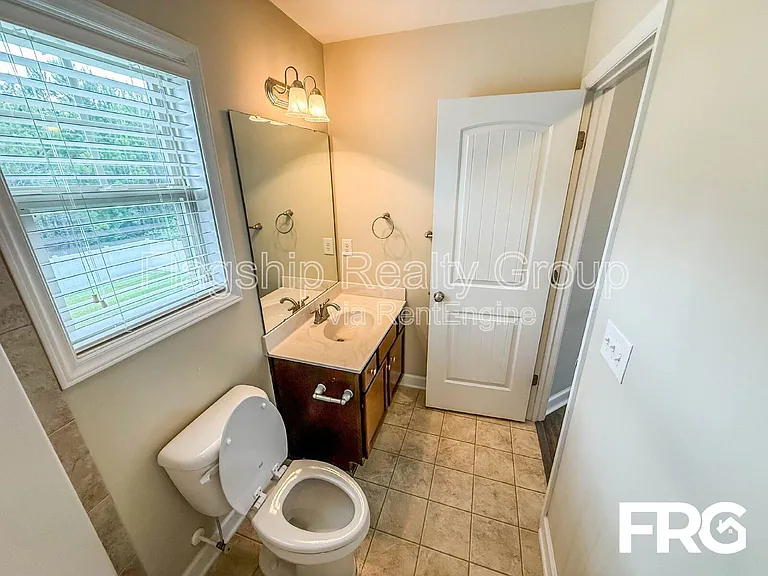 1217 Teakwood Dr — Photo 14