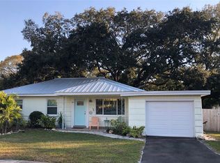 2104 Wood St, Sarasota, FL 34237