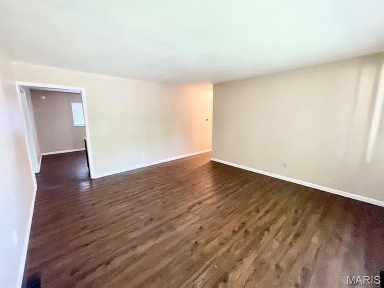 208 Harvard Dr — Photo 6