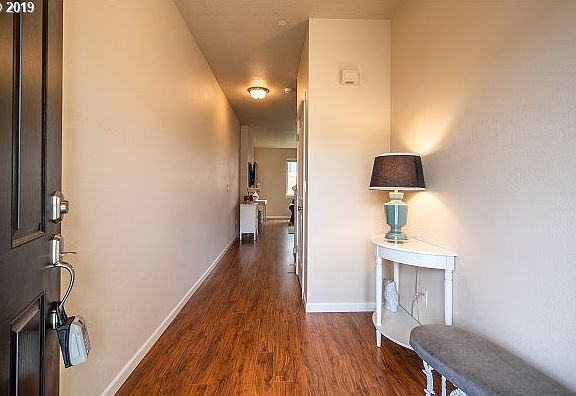 3rd image of 3011 NE 75th St
