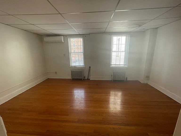 15 2nd St #3R — Photo 3