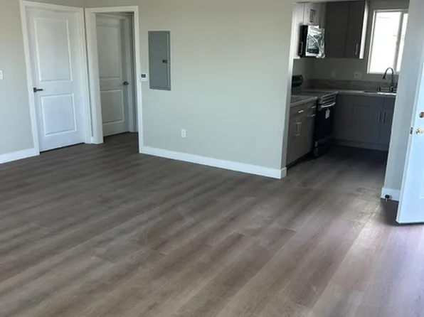 11945 Victory Blvd, North Hollywood, CA 91606