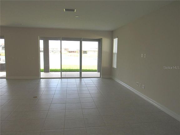 3rd image of 4793 Tramanto Ln