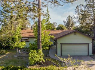 215 Hughes Rd, Grass Valley, CA 95945