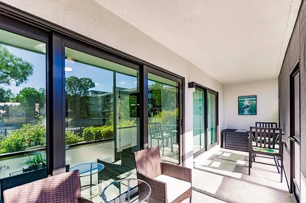 2 bed, 864 sqft, $10,500 — Photo 3