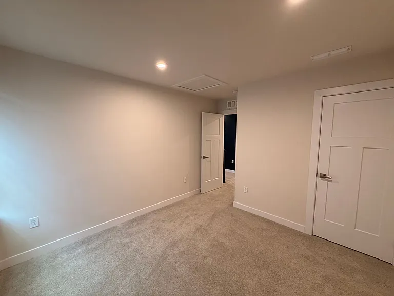 935 Green Valley — Photo 24