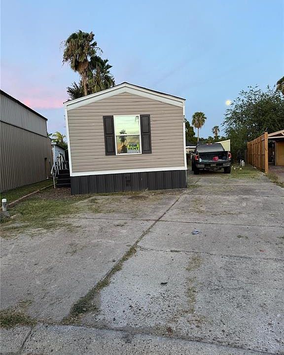 1st image of 736 Augusta Dr