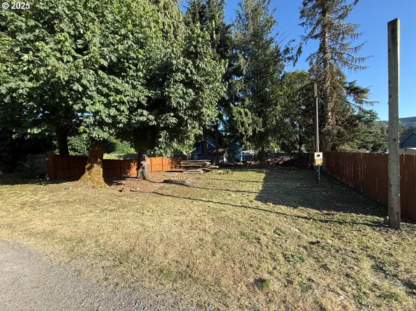 21958 Emma St SE, Stayton, OR 97383