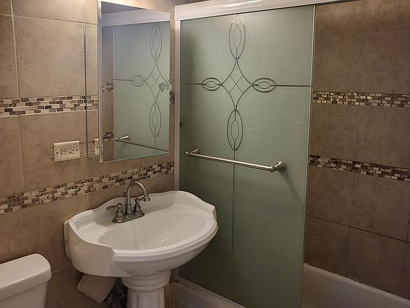 5th image of 813 S Kedvale Ave Floor 2