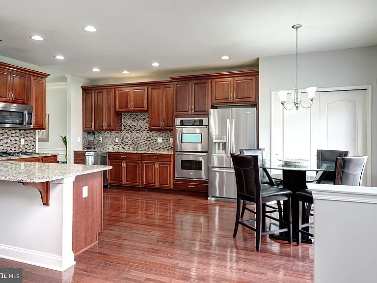2604 Rockledge Ct — Photo 19