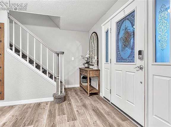 4th image of 4720 Russett Oak Ct