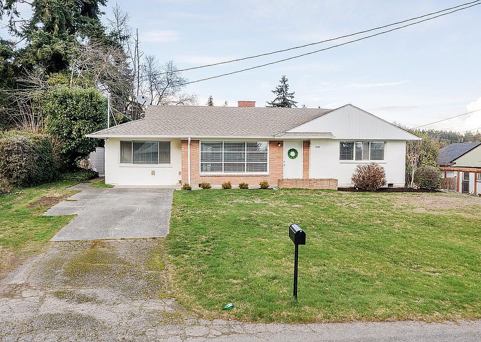 1st image of 2122 NE Sunrise Dr
