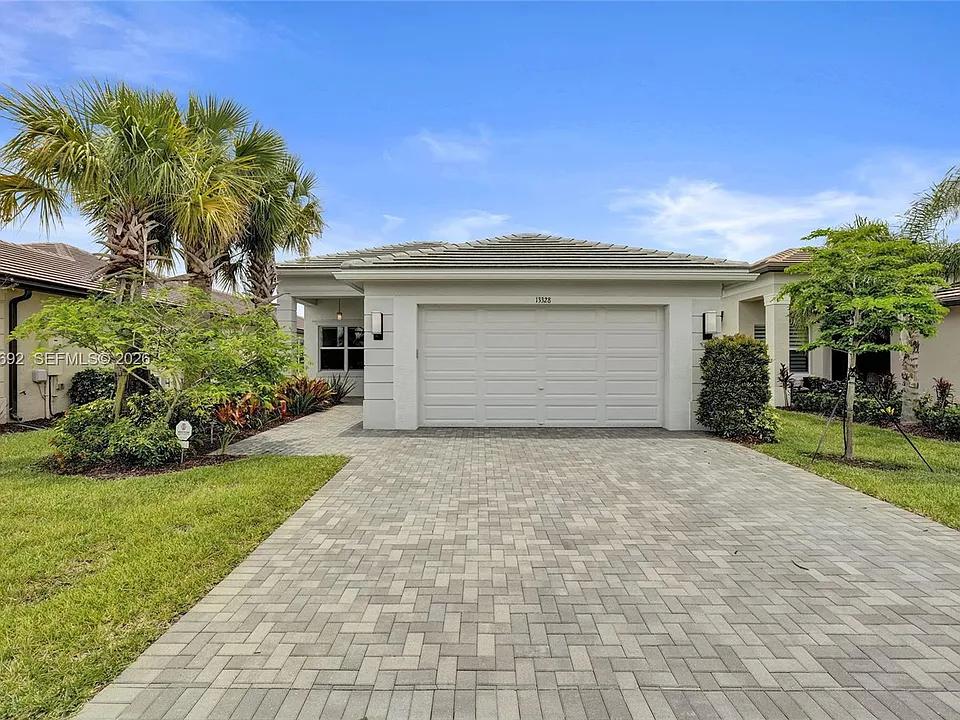 13328 SW River Rock Rd