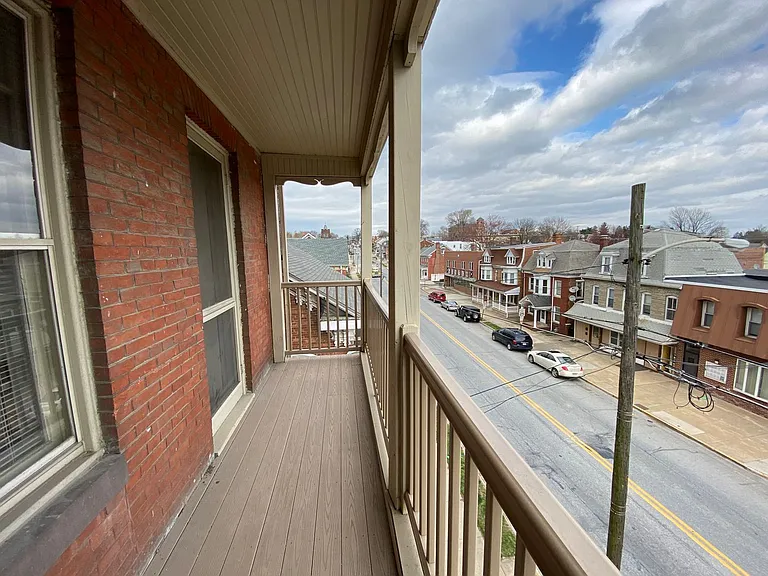 86 S Main St — Photo 11