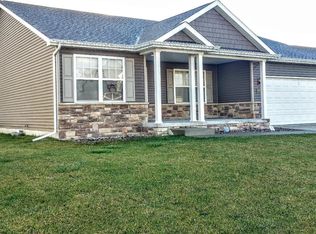 8133 W 171st Pl, Lowell, IN 46356