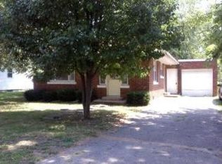 716 N 2nd Division St, Mattoon, IL 61938