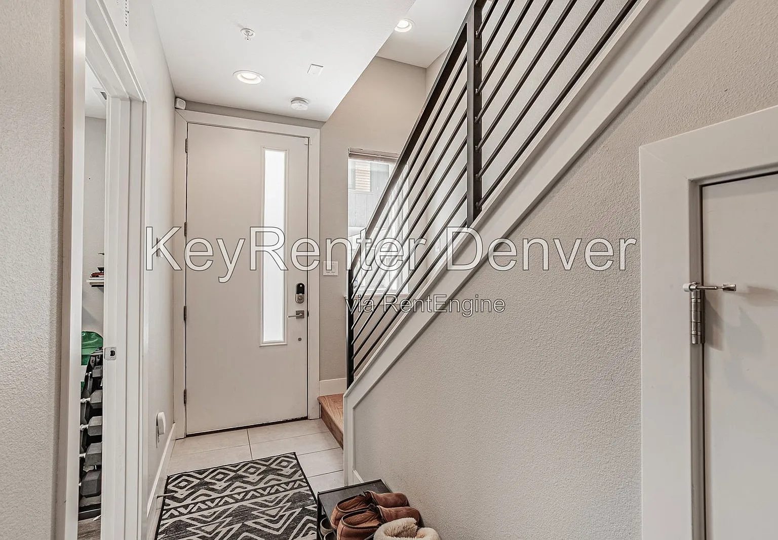 3 bed, 3.5 bath, 1657 sqft, $3,600 — Photo 4