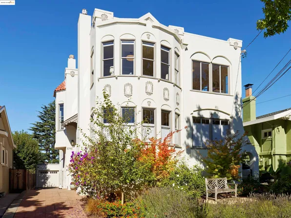 3945 Randolph Ave APT 2, Oakland, CA 94602