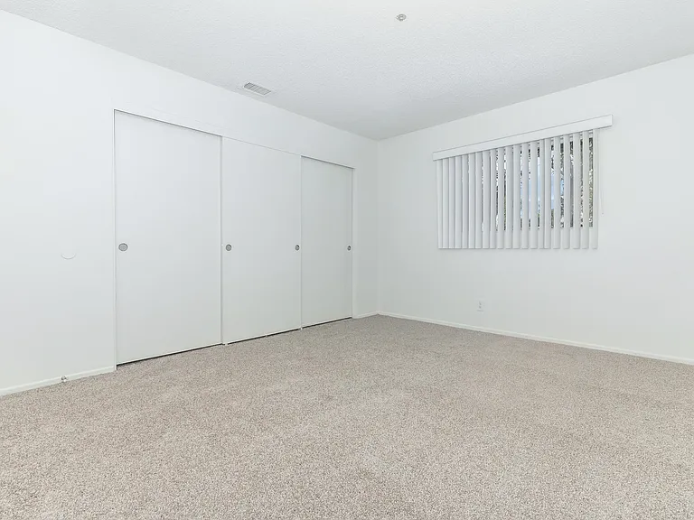Pinecrest Apartment Homes — Photo 31