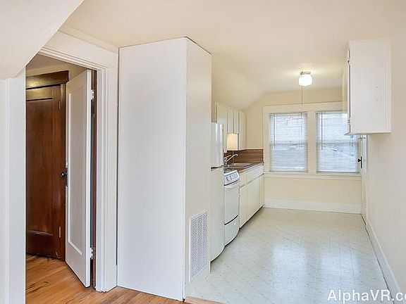 6 - Kitchen_05192021