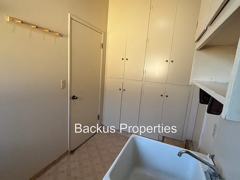 1150 San Diego Dr — Photo 26