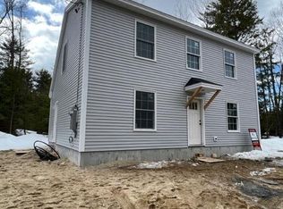 5 Golden Ln, Harrison, ME 04040