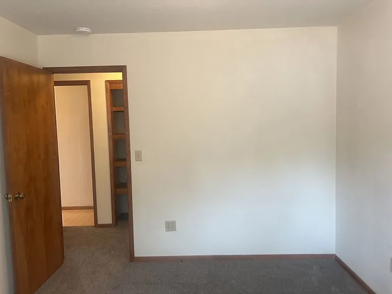 2149 Woodcrest Ct — Photo 34