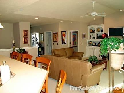 4th image of 9353 Forest Trail St NW