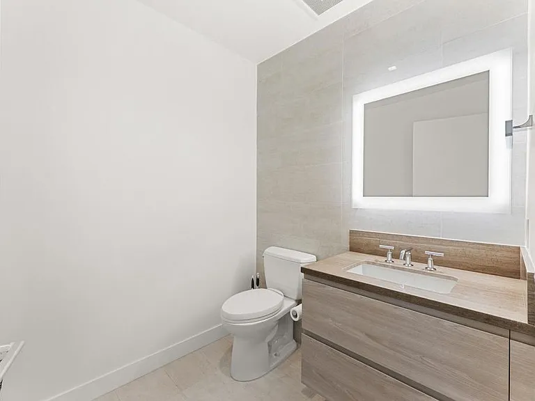 2604 5th Ave #702 — Photo 16