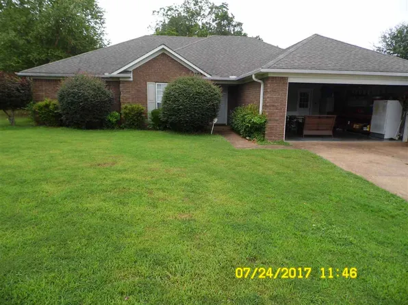 39 Crown Cv, Jackson, TN 38305