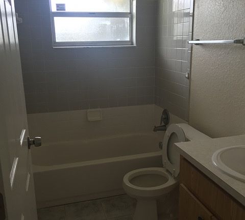 5th image of 602 Renay Ct