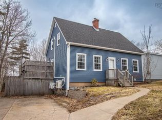 169 Quaker Cres, Lower Sackville, NS B4C 2Z3