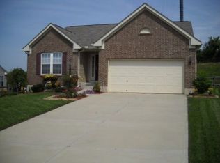 7074 Summerhill Dr, West Chester, OH 45069