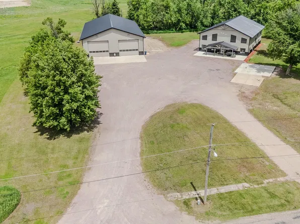 615 2nd St, Ocheyedan, IA 51354