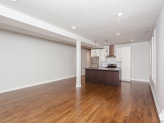 4th image of 2014 N Wolcott Ave #1