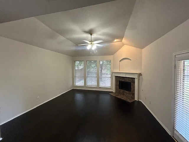 5 bed, 2522 sqft, $2,800 — Photo 4