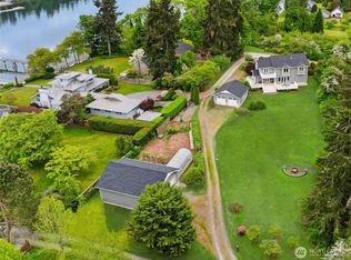 15390 Broom St NE, Bainbridge Island, WA 98110