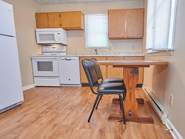 Crimson Hawk Student Housing — Photo 45