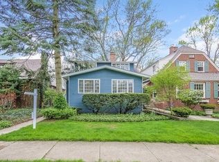 2332 Grey Ave, Evanston, IL 60201