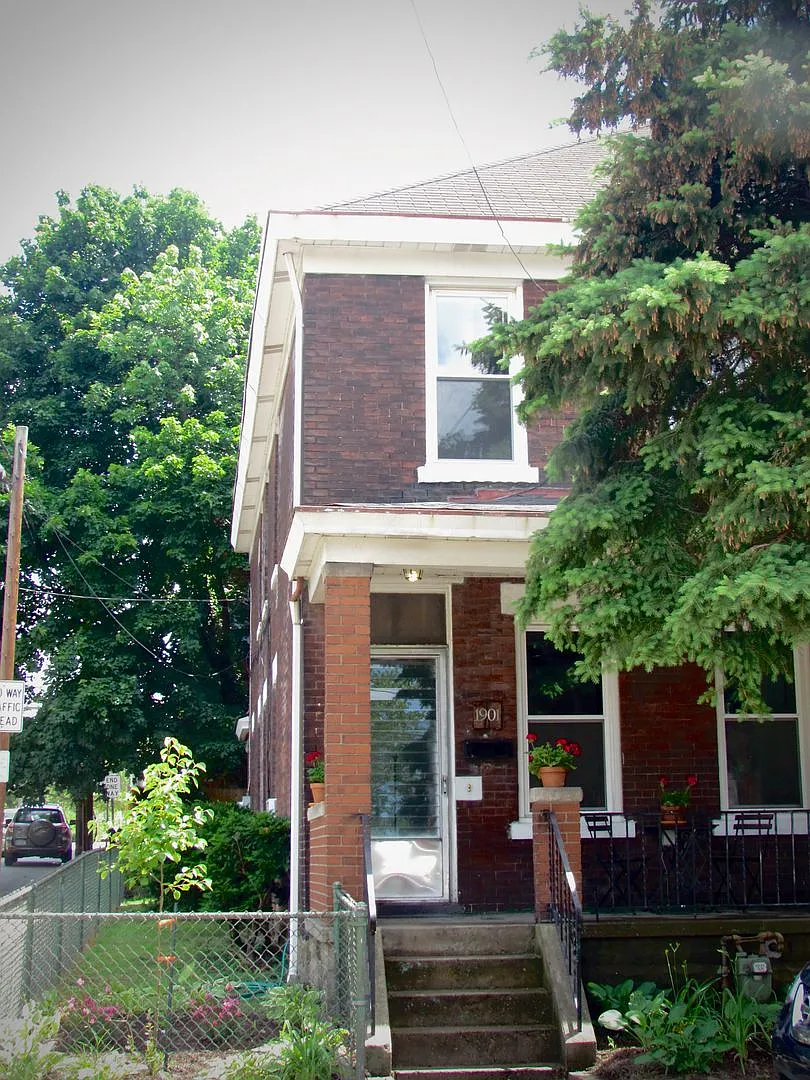 1901 Wayne St photo 1