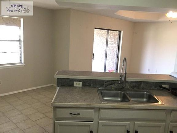 4th image of 2250 Del Sol St