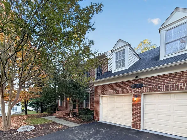 8931 Falls Farm Dr, Potomac, MD 20854
