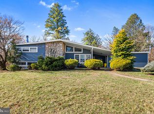 8308 Cobden Rd, Laverock, PA 19038