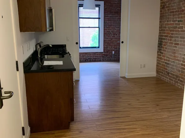 920 Montgomery St #202, San Francisco, CA 94133
