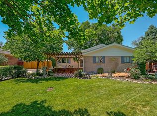 301 Scranton St, Aurora, CO 80011