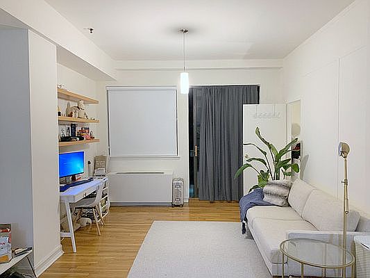 1st image of 140 W 23rd St #D4